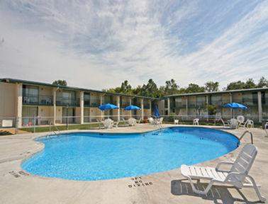 Knights Inn Greensboro Udogodnienia zdjęcie